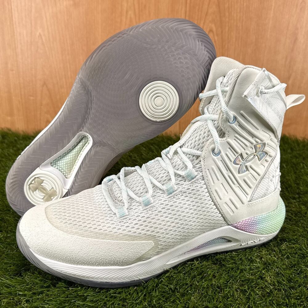 Under Armour Highlight Ace White Silver Volleyball 3024042-100 Women's Size 10.5